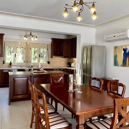 3 Bedroom Villa, Private Pool, Sea Views, Kefalonia Vila *