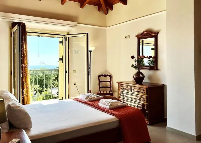 Villa 3 Bedroom Villa, Private Pool, Sea Views, Kefalonia *