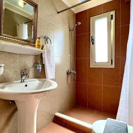 فيلة 3 Bedroom Villa, Private Pool, Sea Views, Kefalonia